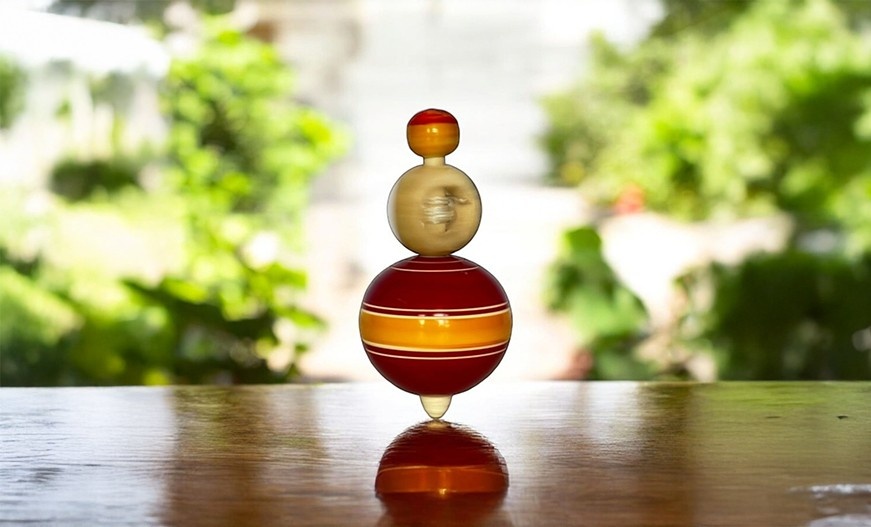 Lattu: Spin Top Wooden Toy