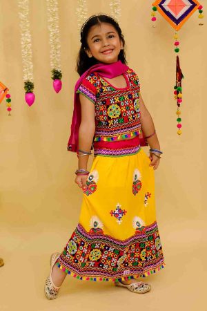 Girls Yellow chaniya choli with dupatta